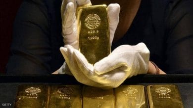 مخاوف المستثمرين من "كورونا" تصعد بأسعار الذهب