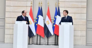 الرئيس السيسي لـ"ماكرون": مصر لن تقبل بالإضرار بمصالحها المائية