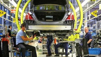صناعة السيارات ببريطانيا تحذر من أضرار الخروج من الاتحاد الأوروبي دون اتفاق