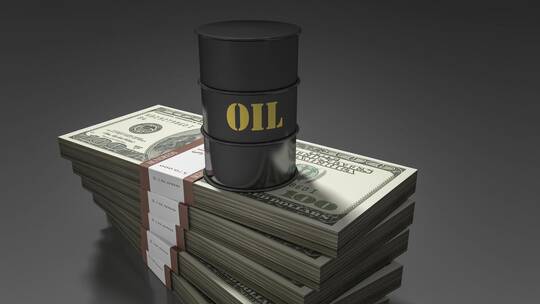 أسعار النفط تلامس أعلى مستوياتها في عام