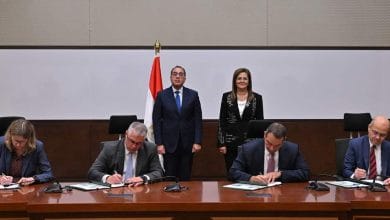 رئيس الوزراء يشهد توقيع اتفاقية بشأن دراسة إنشاء "مجمع صناعة السيارات المشترك بالمنطقة الصناعية بشرق بورسعيد"