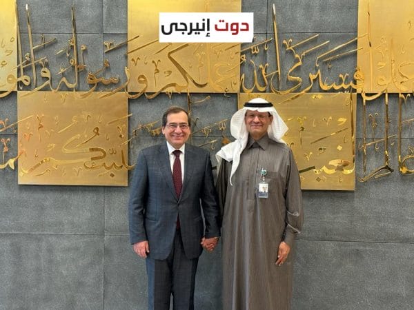 الملا يعقد جلسة مباحثات مع وزير الطاقة السعودي لدعم استقرار أسواق البترول العالمية