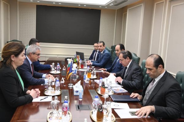 وزير البترول يستقبل نظيره البلغاري لبحث الفرص الاستثمارية المتاحة