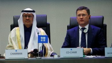 وزيرا الطاقة الروسي والسعودي يعقدان مؤتمرا صحفيا بشأن سوق النفط