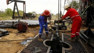 تقرير: روسيا تدرس مساعدة فنزويلا في تصدير النفط