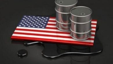 صورة أسعار النفط تواصل خسائرها بفعل زيادة المخزونات الأمريكية ومخاوف كورونا
