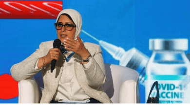 وزيرة الصحة المصرية تطلق حملة التلقيح ضد كورونا